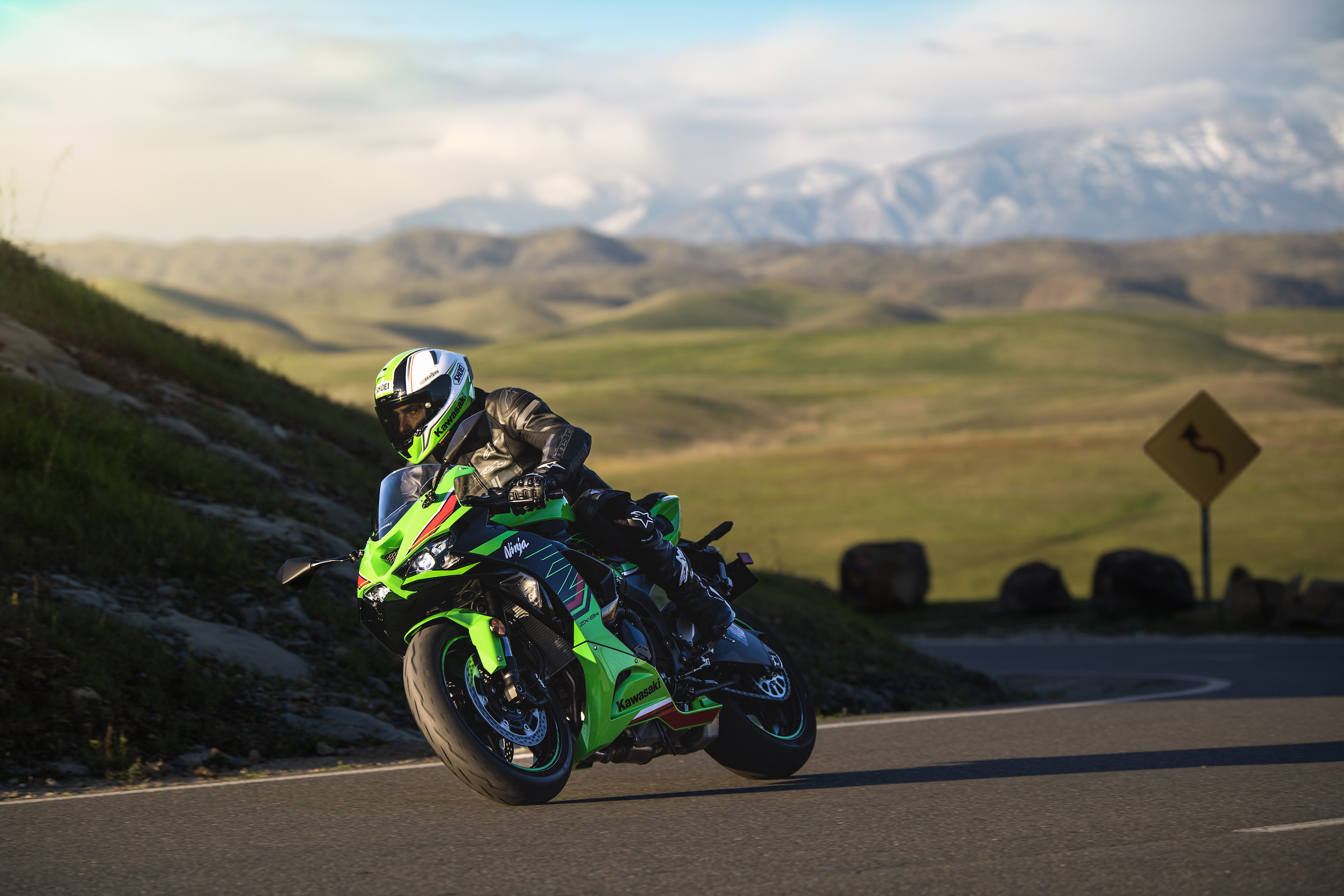 Updated Kawasaki Ninja ZX-6R announced for 2024 | Visordown